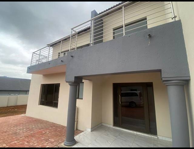 4 BEDROOM HOUSE FOR SALE IN AMANDASIG